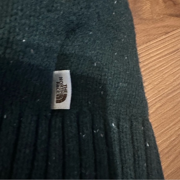 The North Face Dark Green Crew Neck Sweater - Picture 3 of 6